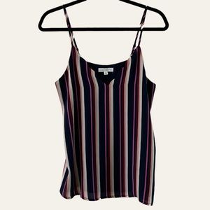 Socialite scalloped v-neck camisole